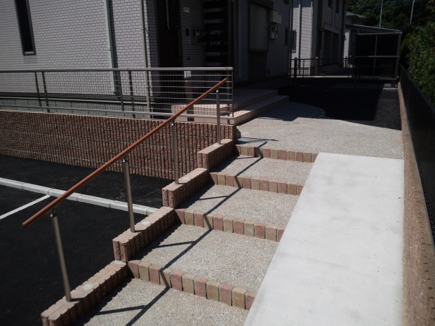 �V�z�O�\�{�H��@��܂��@�S�̑��@�����s����